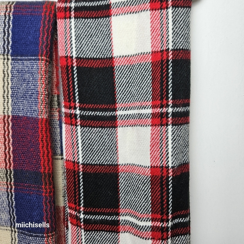 Scarfs - Picture 2 of 7
